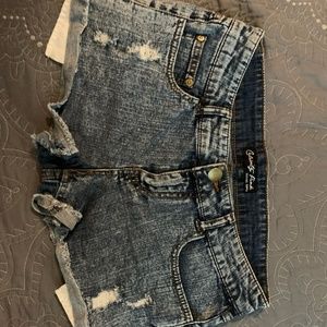 Celebrity Pink Original Denim    Size: 28